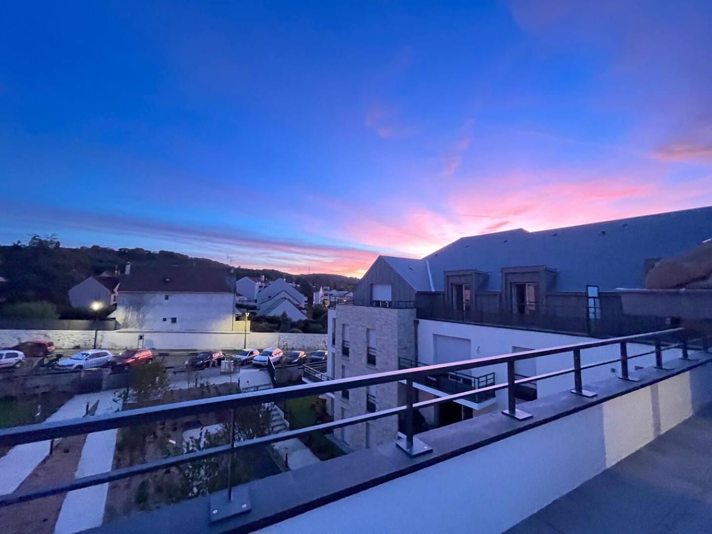 Le Petit Roof Top Villebon-sur-Yvette Exterior photo